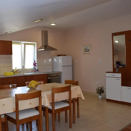Apartman Armanito *